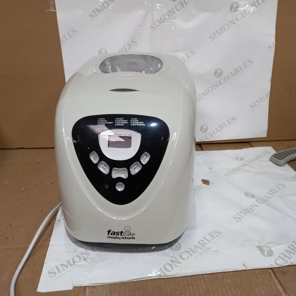 MORPHY RICHARDS MULTI-USE FASTBAKE BREADMAKER