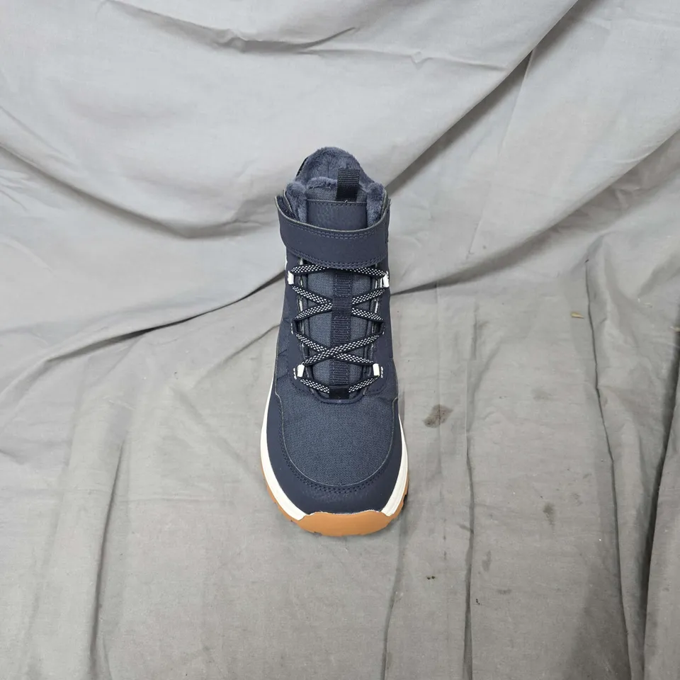 UNBOXED DECATHLON QUENCHA NAVY HIGH-TOP WINTER BOOTS WITH FAUX FUR LINING – UK 5