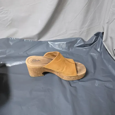 HOME STORIES PRE LIT SNOW VILLAGE IN GLASS HOUSE