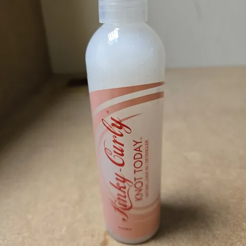 KINKY-CURLY KNOT TODAY DETANGLER – HAIR LEAVE-IN DETANGLER