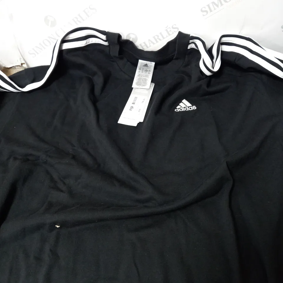50 CLOTHING ITEMS INCLUDING NIKE AND PUMA
