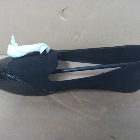 BOXED PAIR OF LA MAREY SLIP ON SHOES IN BLACK UK SIZE 5