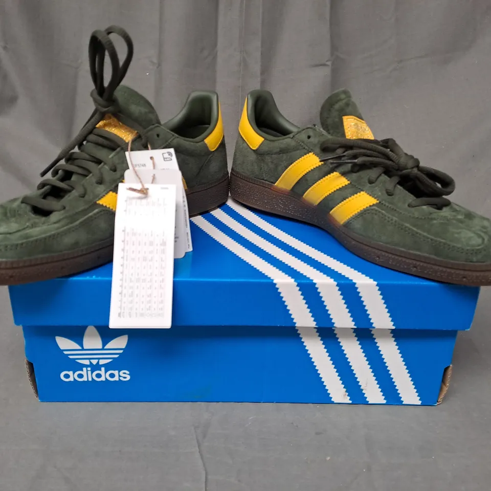 BOXED PAIR OF ADIDAS HANDBALL SPEZIAL SHOES IN GREEN/YELLOW UK SIZE 8