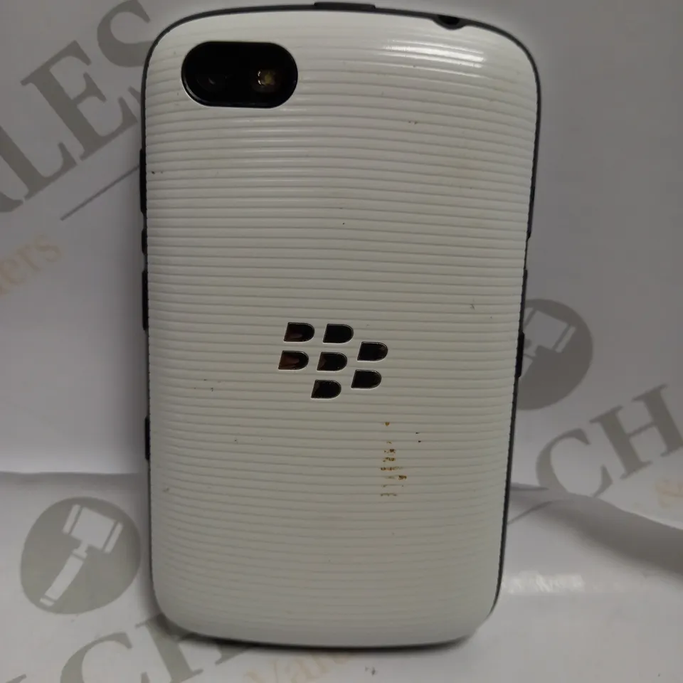 BLACKBERRY MOBILE PHONE