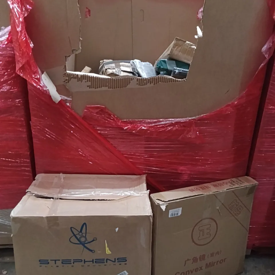 PALLET OF ASSORTED HOUSEHOLD GOODS AND PRODUCTS TO INCLUDE; PLASTIC MOULDING,CONVEX MIRROR,CLOUD PLAY MATT