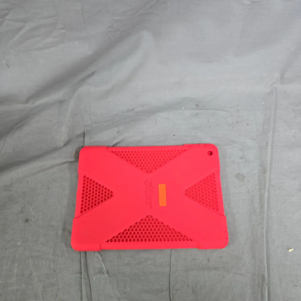 APPROXIMATELY 72 RED TABLET CASES