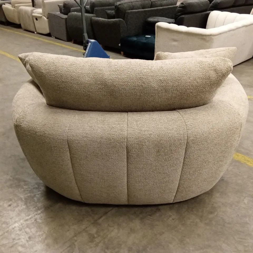 NEC BILLOW LARGE FABRIC LOVE SEAT