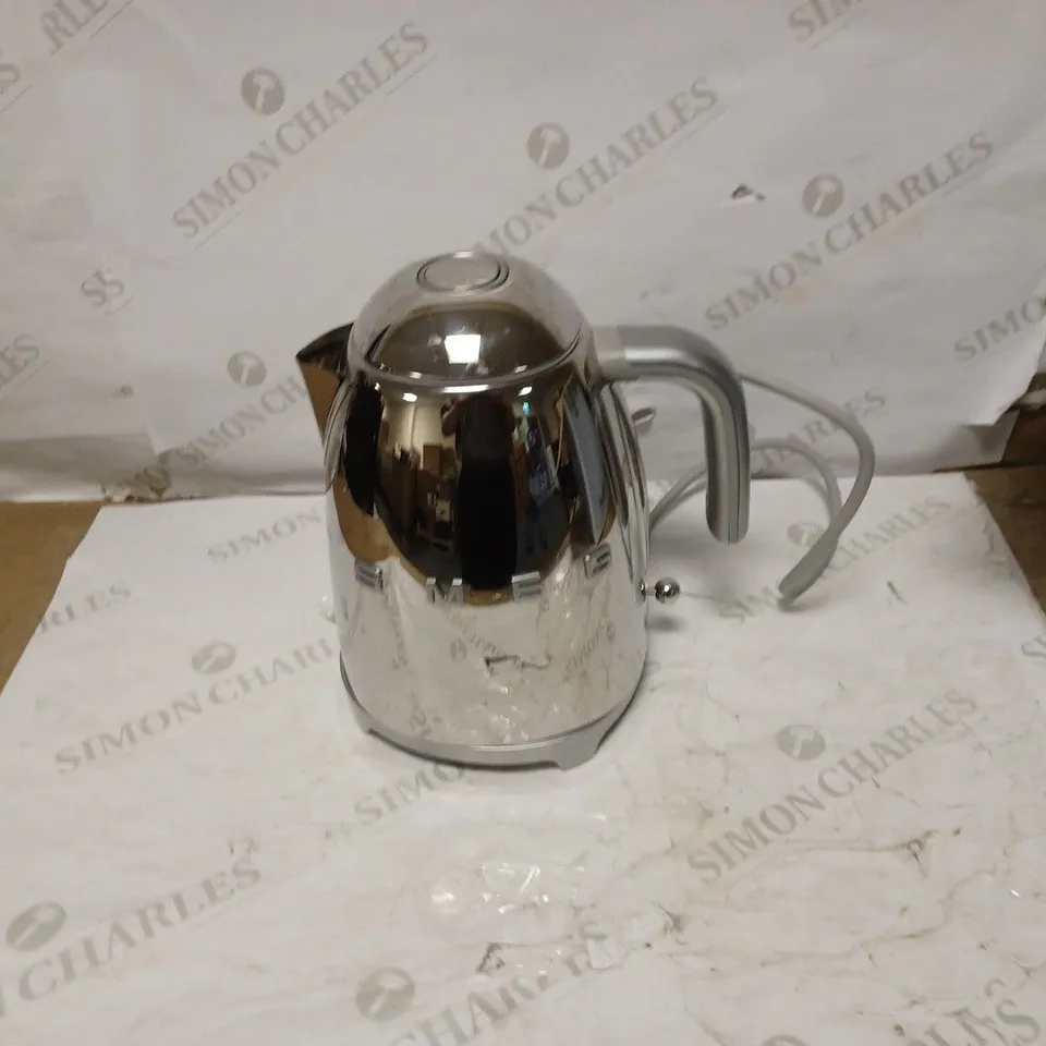 SMEG KETTLE POLISHED STEEL RRP £164.99