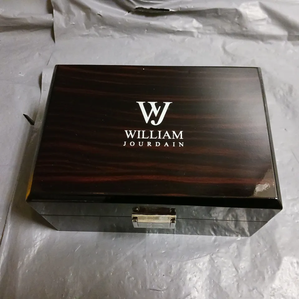 WILLIAM JOURDAN ALL STAINLESS STEEL BLACK DIAL GENTS WATCH IN PRESENTATION BOX