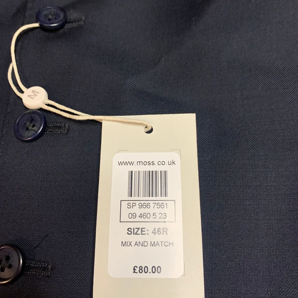 MOSS TAILORED FIT WAIST COAT SIZE 46R