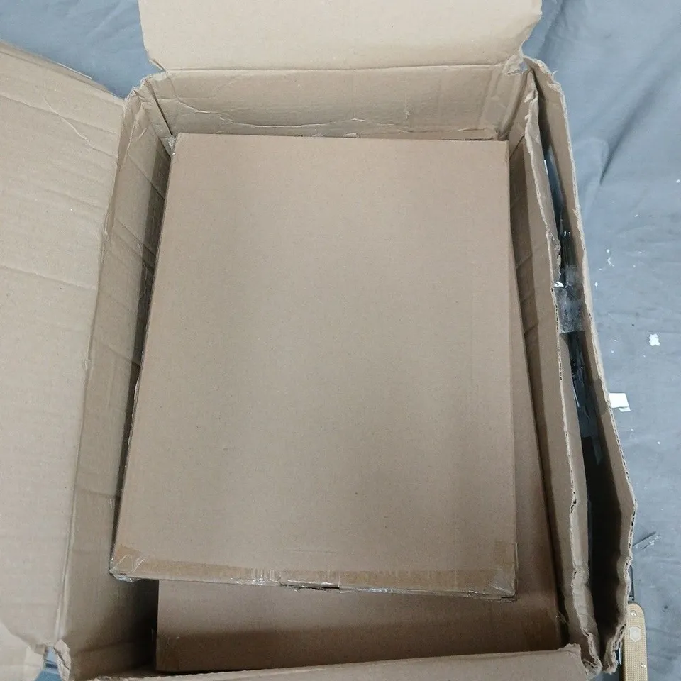 FARBERWARE BAMBOO SHARING BOARD WITH LOCKING LID – SMALL (OSL SMALL)