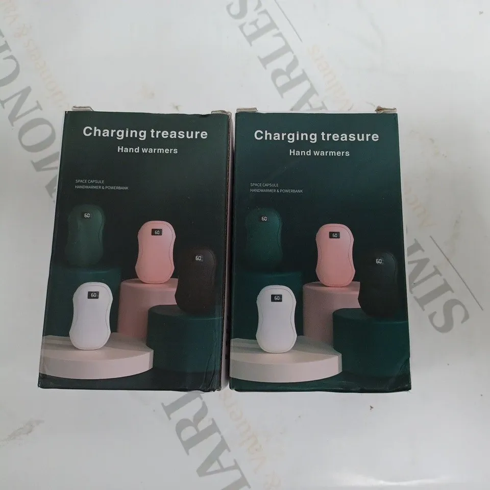 BOX OF 2 CHARGING TREASURE HAND WARMERS GREEN