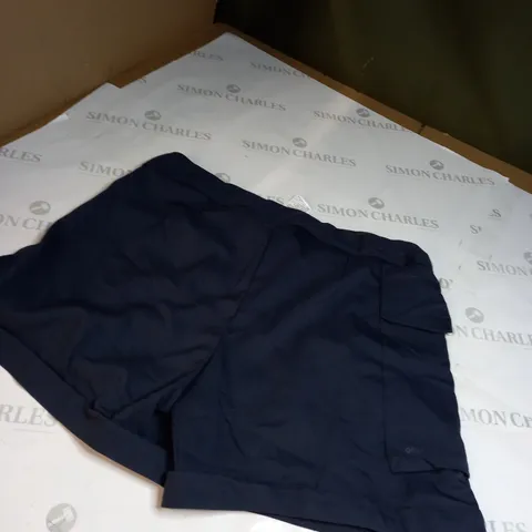 QUECHUA NAVY BLUE GYM SHORTS SIZE L