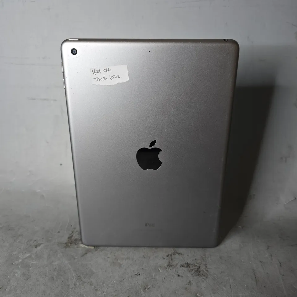 APPLE IPAD 5TH GEN MODEL A1822
