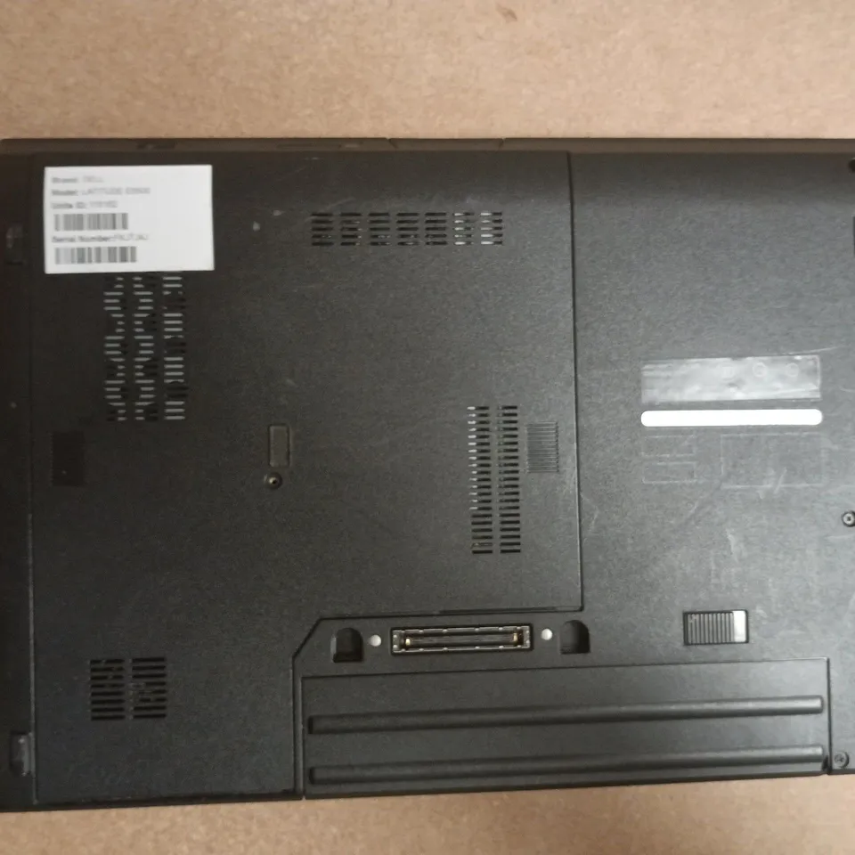 DELL LATITUDE E5500 LAPTOP