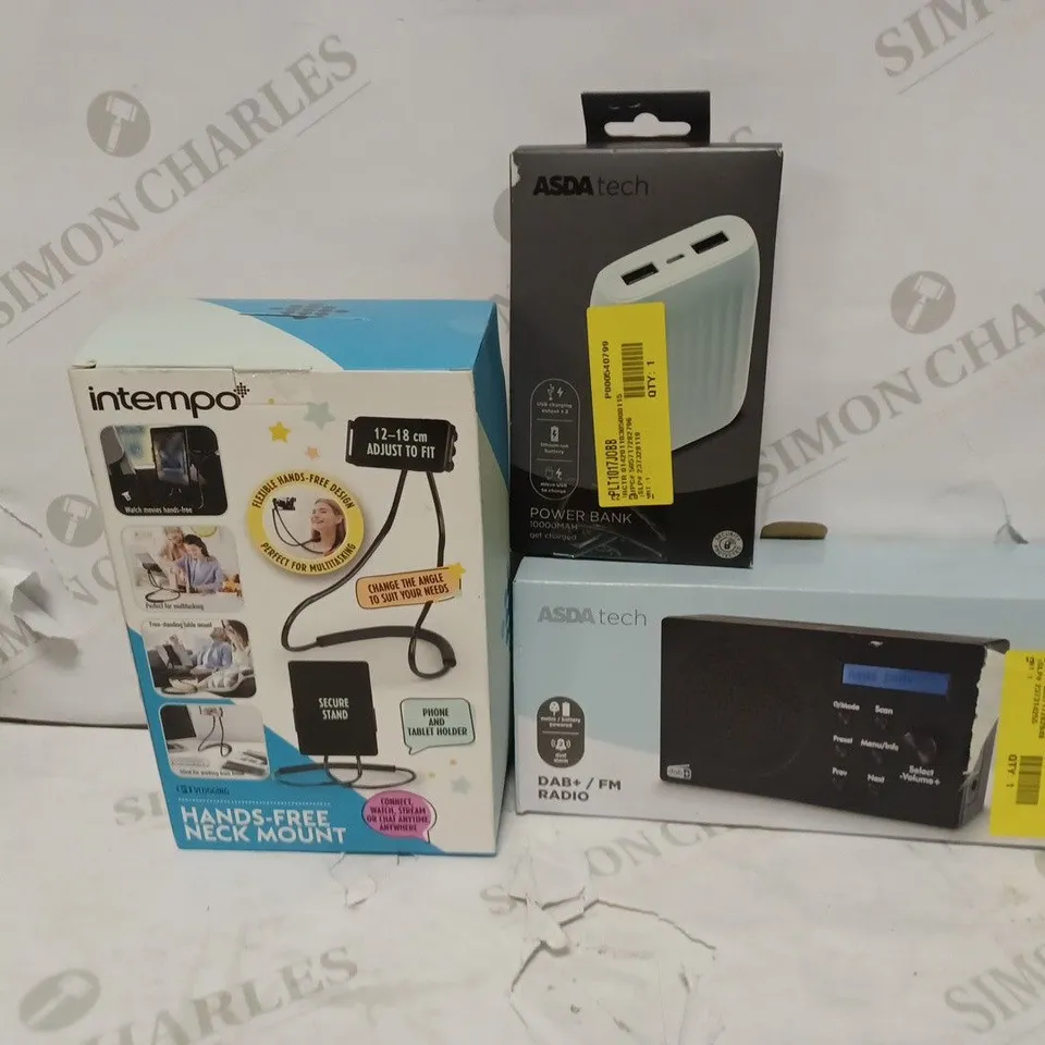 LARGE BOX OF ASSORTED ITEMS TO INCLUDE INTEMPO HANDS-FREE NECK MOUNT, 10000MAH POWER BANK, DAB+/FM RADIO, ETC