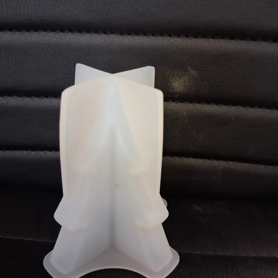 APPROXIMATELY 72 BRAND NEW HOBBY CRAFT SILICONE MOULD SMALL TREE