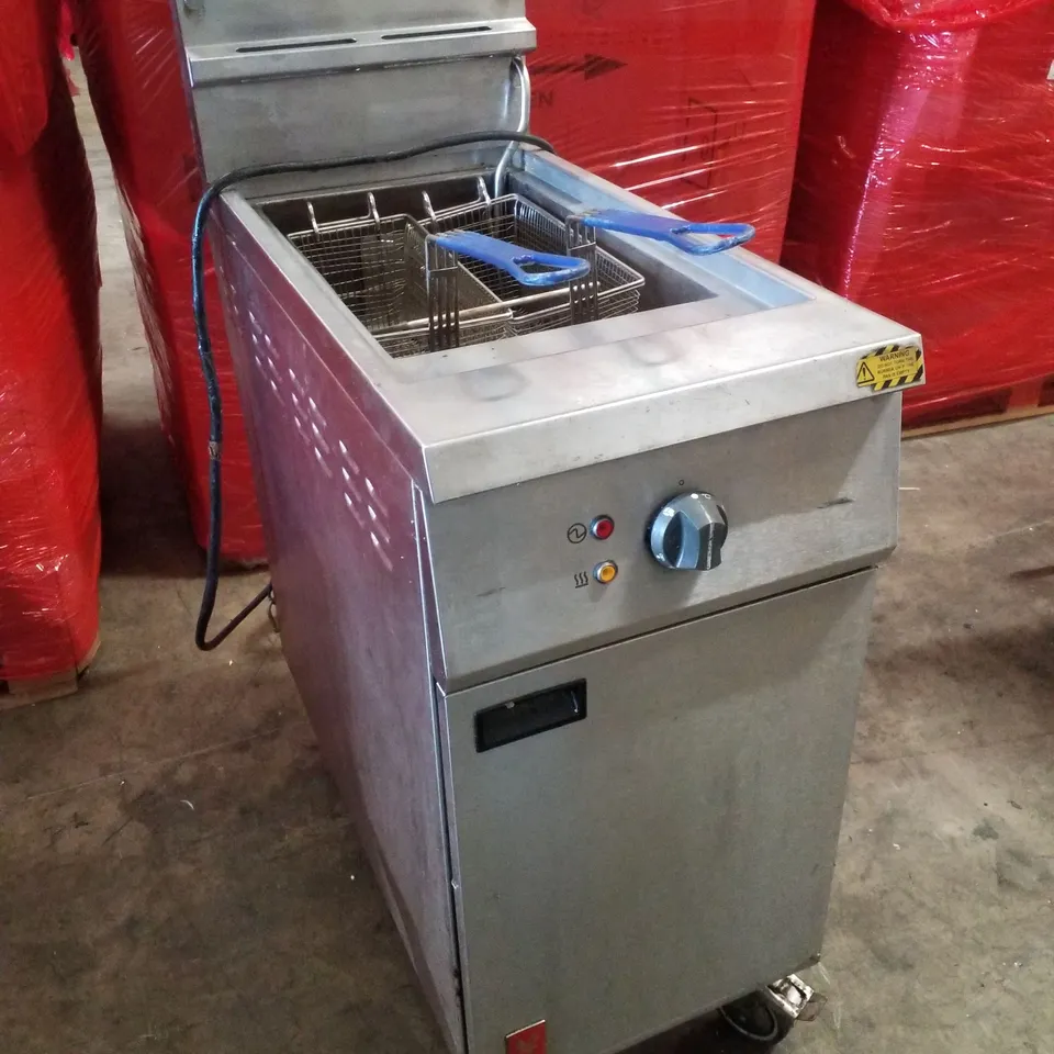 FALCON G401F NAT GAS FRYER WITH PUMPED FILTRATION