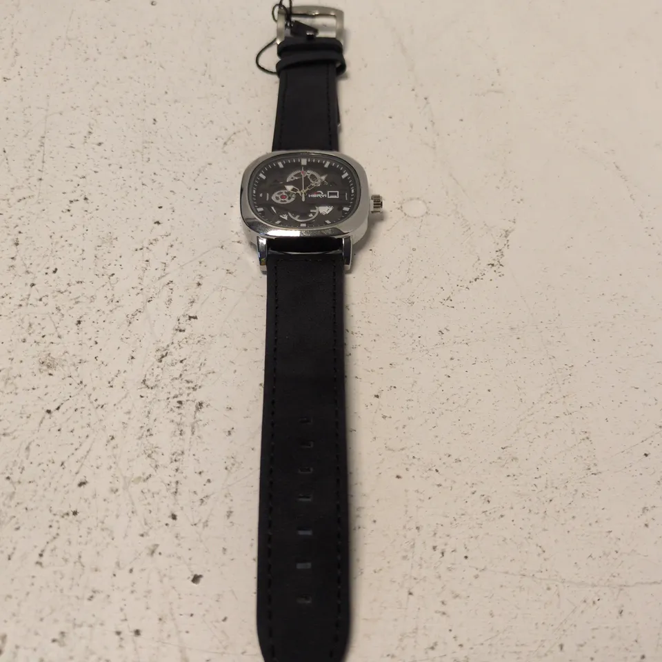 HERI SKELETON DIAL LEATHER STRAP WRISTWATCH – BLACK