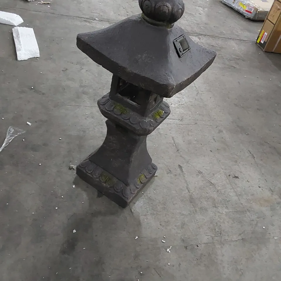 BOXED SOLAR PANELLED ZEN GARDEN PAGODA