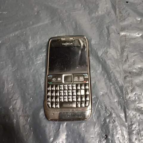 NOKIA E71 (E-SERIES) QWERTY SMARTPHONE – SILVER