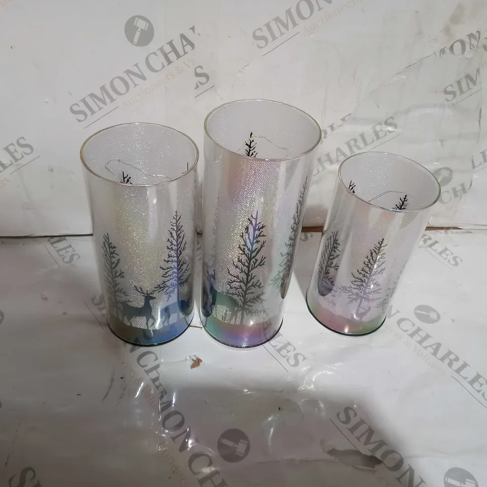 LUXA SHADOW PRELIT SET OF 3 REINDEER SCENE SPARKLERS