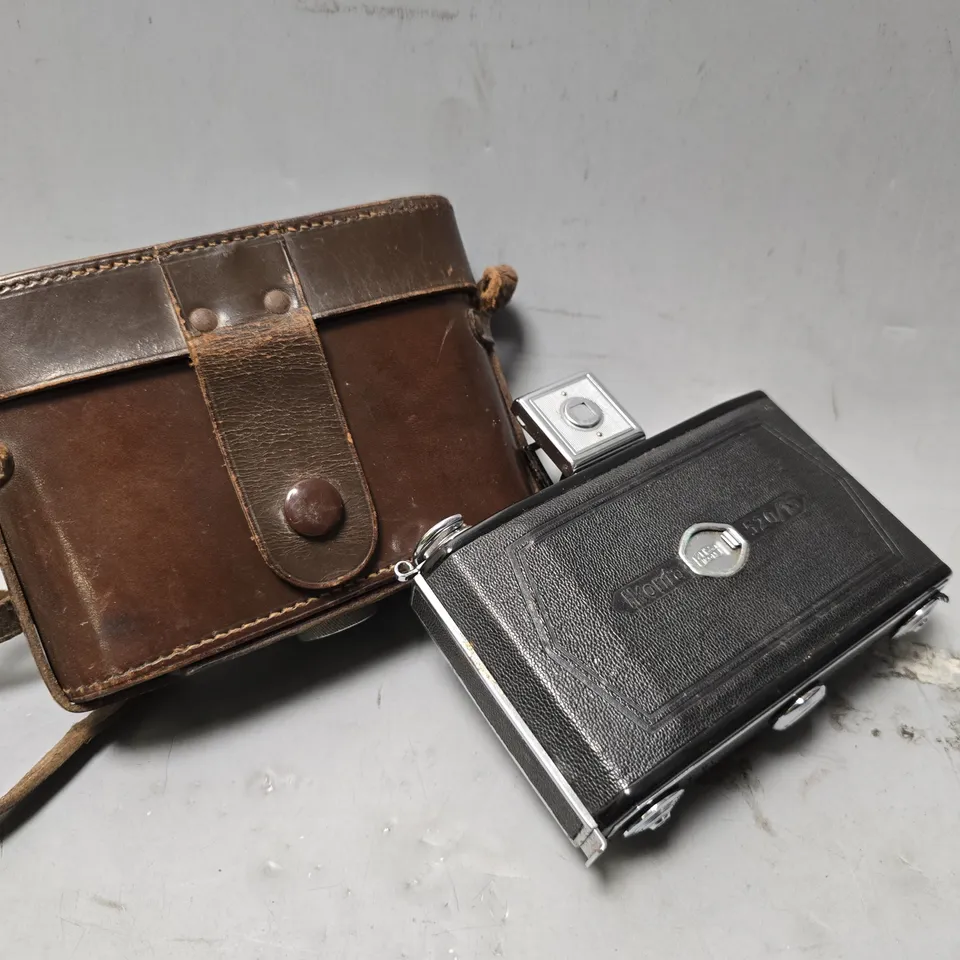 ZEISS IKON IKONTA 520/16 CAMERA