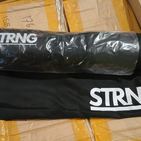 APPROXIMATELY 24 STRNG BARBELL PADS