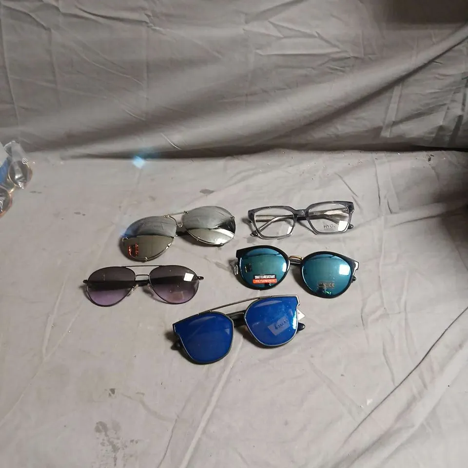 APPROXIMATELY 5 ASSORTED SUNGLASSES