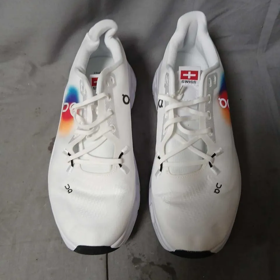 ON RUNNING WHITE SNEAKERS – WOMEN'S UK 5 (US W7, EU 38)