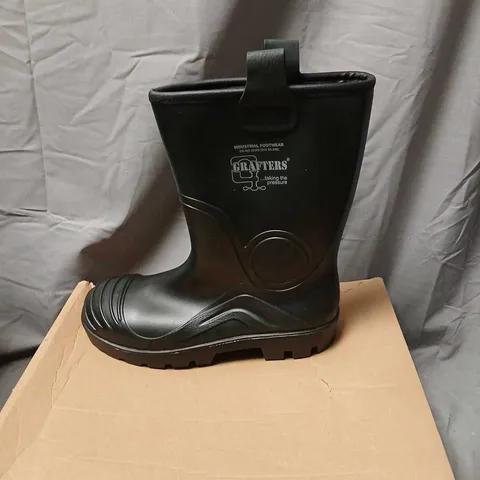 GRAFTERS INDUSTRIAL WATERPROOF BOOT, MODEL M928A, BLACK, UK 8 (VERIFY BRAND)