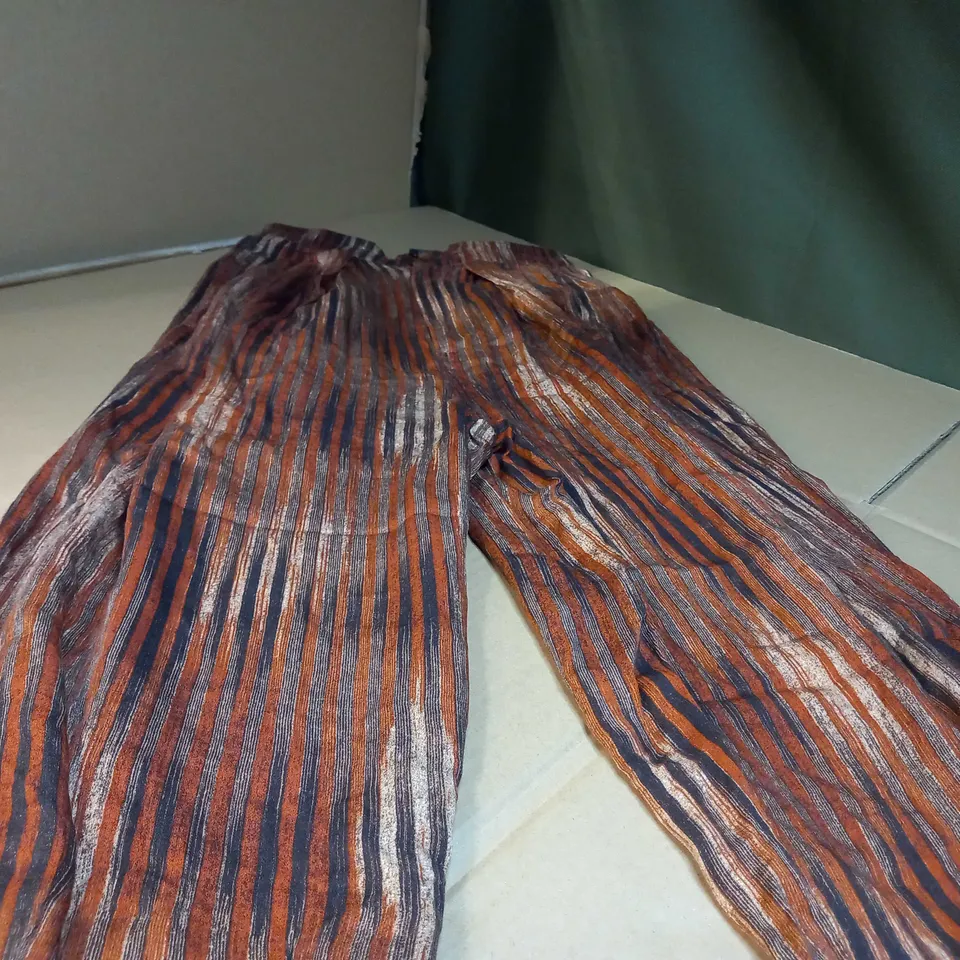 URBAN OUTFITTERS BURNT ORANGE LOOSE TROUSERS - XS