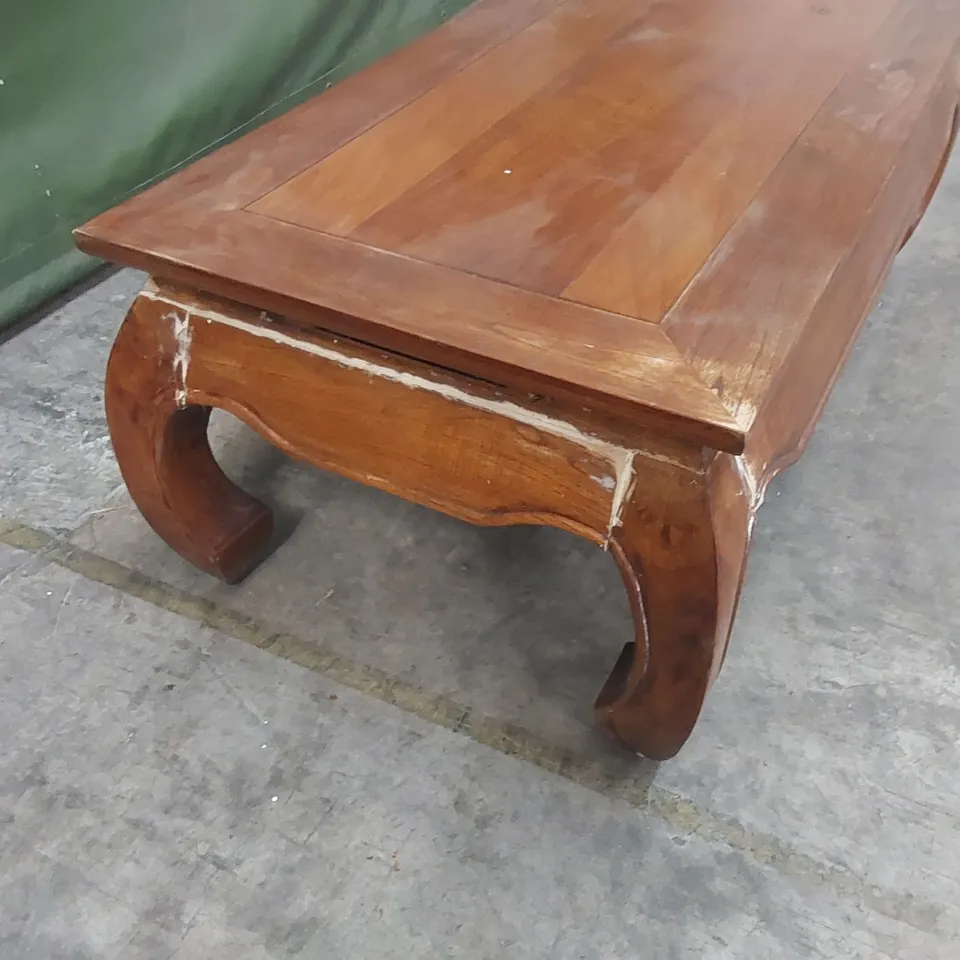 GUILDHALL COFFEE TABLE