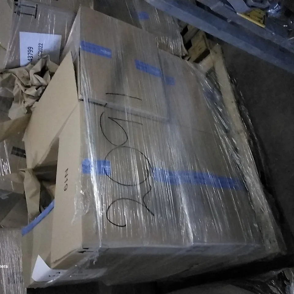 PALLET OF ASSORTED ITEMS TO INCLUDE 2022 TRACTORS CALENDAR, ENVIROMENTAL CLEANING BALL, 2PCS DESK WIRE ORGANISER, BATH SEALANT STRIP, DEZENE CUSHION COVER, NUMBER 3 BALLONS