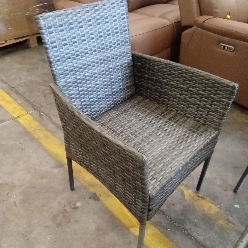 OUTDOOR ALL WEATHER WICKER 4-PERSON SEATING GROUP WITH CUSHIONS - GREY