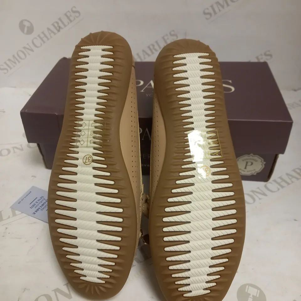 PAVERS BEIGE SLIP ON LOAFERS UK4