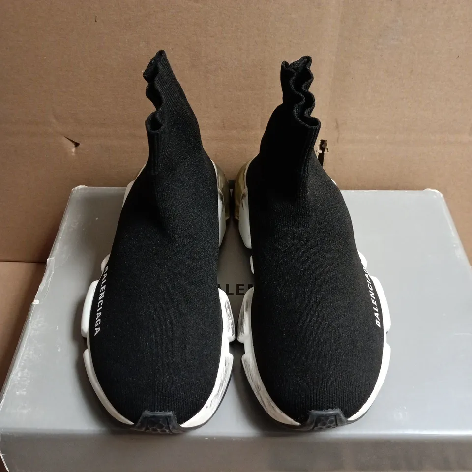 BOXED PAIR OF BALENCIAGA SPEED TRAINER SOCK SNEAKER – UK SIZE UNSPECIFIED