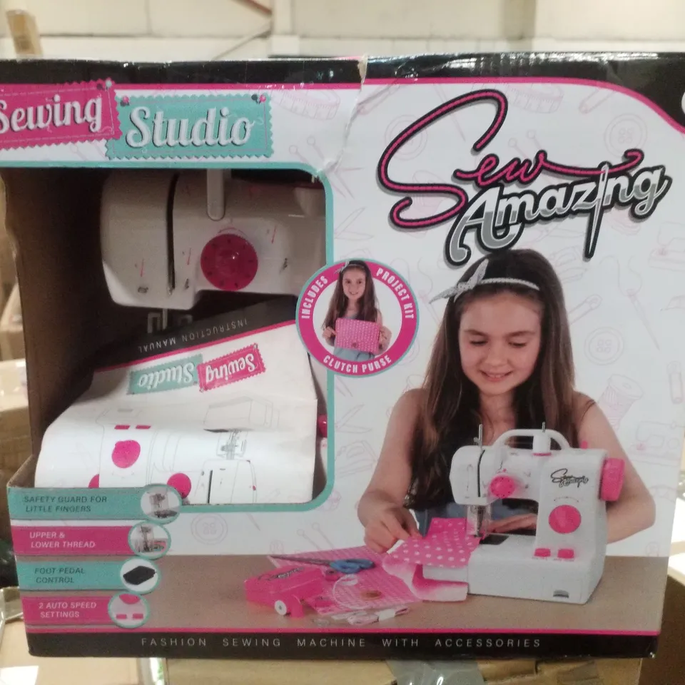 BOXED SEW AMAZING SEWING MACHINE
