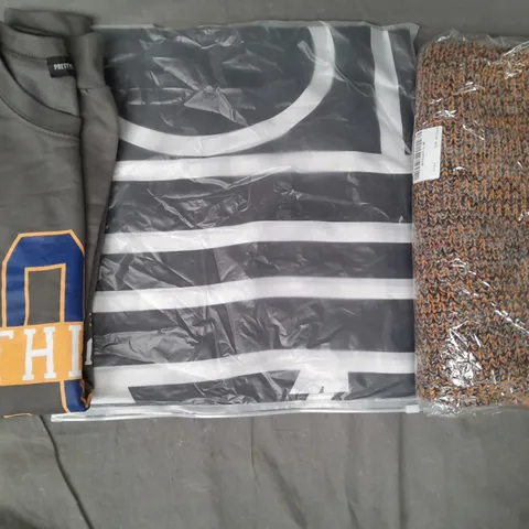BOX OF APPROXIMATELY 20 ASSORTED CLOTHING AND FASHION ITEMS IN VARIOUS STYLES, SIZES, AND COLOURS - COLLECTION ONLY