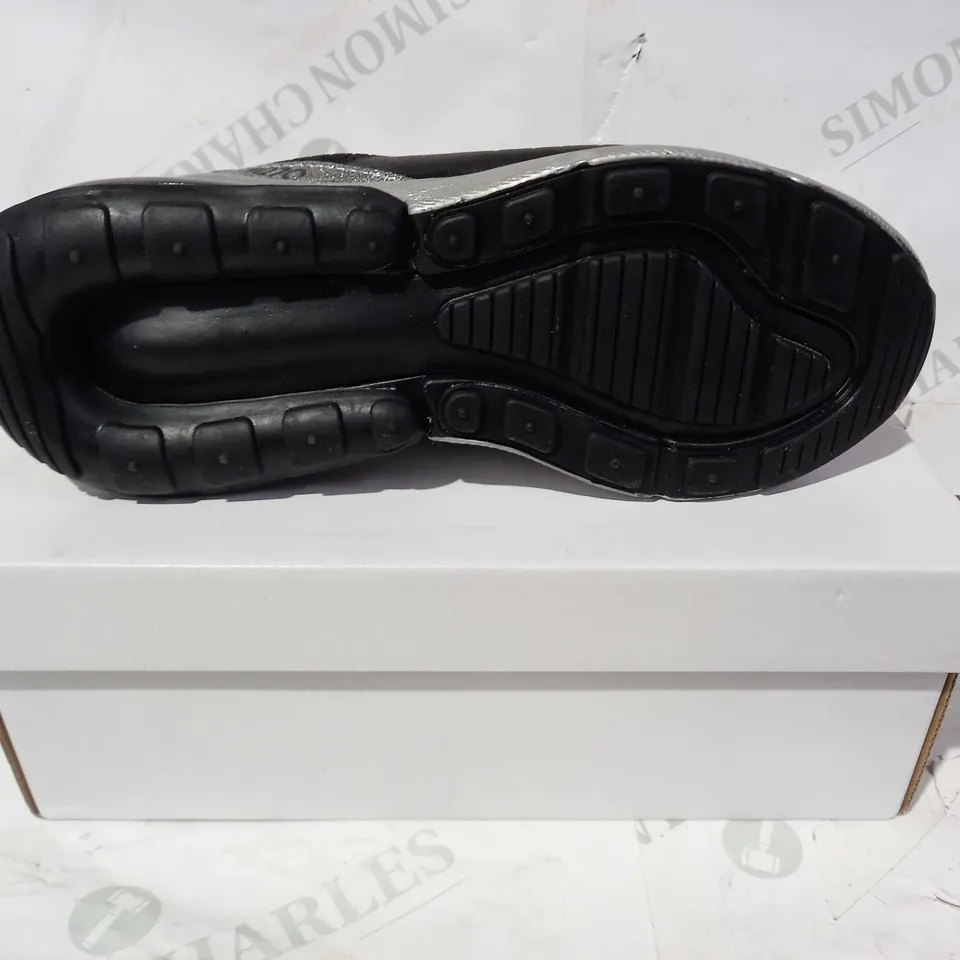 BOXED PAIR OF NIKE AIR TRAINERS IN BLACK/SILVER WITH GLITTER EFFECT UK SIZE 5