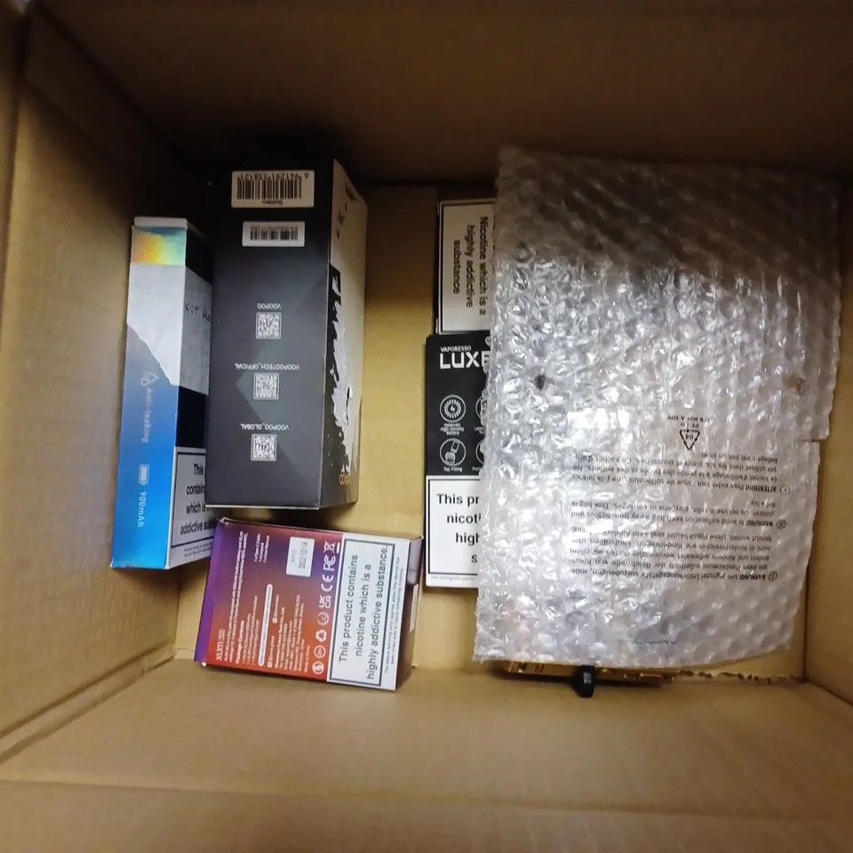 BOX OF APPROX 10 ITEMS TO INCLUDE OXVA XLIM, OXVA XLIM SE, VAPORESSO LUXEQ. 
