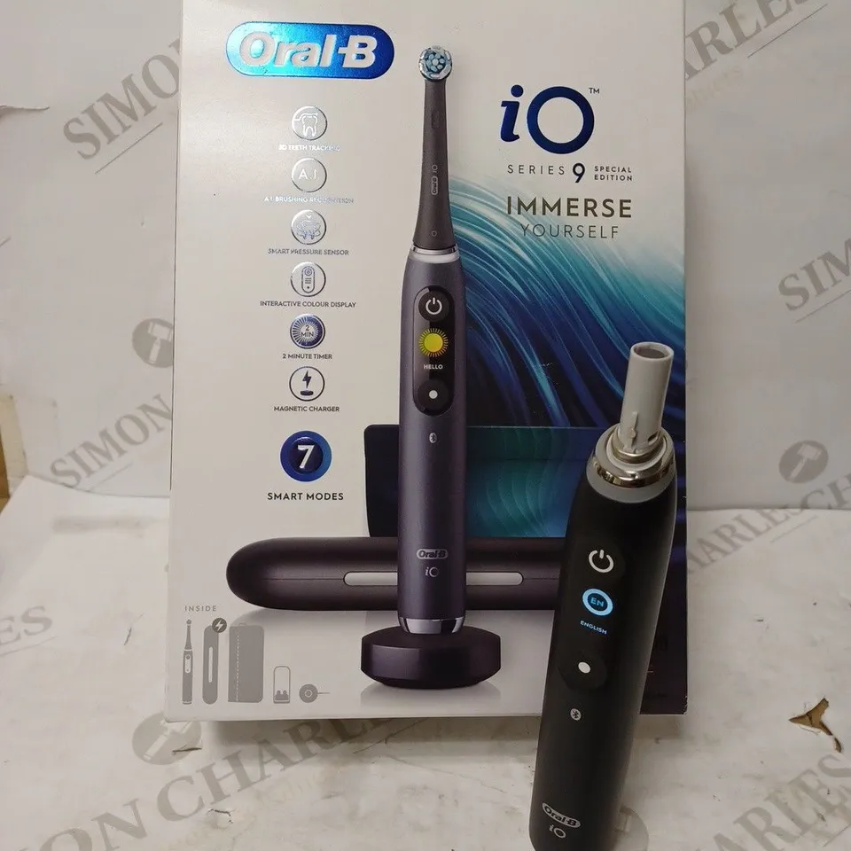 ORAL-B IO9 ELECTRIC TOOTHBRUSH