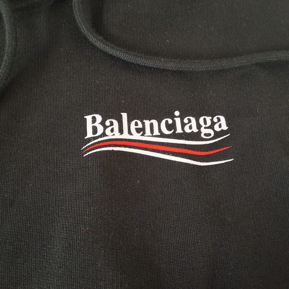 BALENCIAGA WARDROBE UNISEX HOODIE IN BLACK - XS