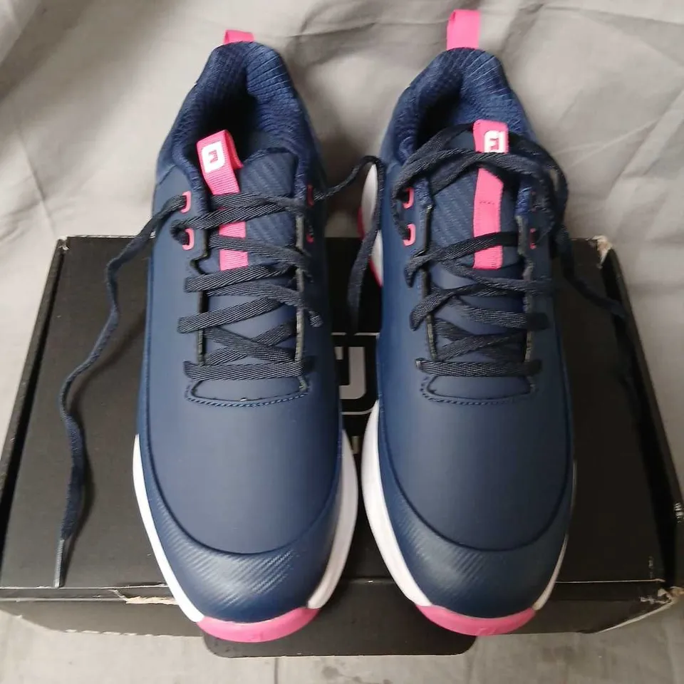 FOOTJOY TOUR RIVAL WOMEN'S GOLF SHOES – NAVY/WHITE/PINK, US 9 WIDE, BOXED