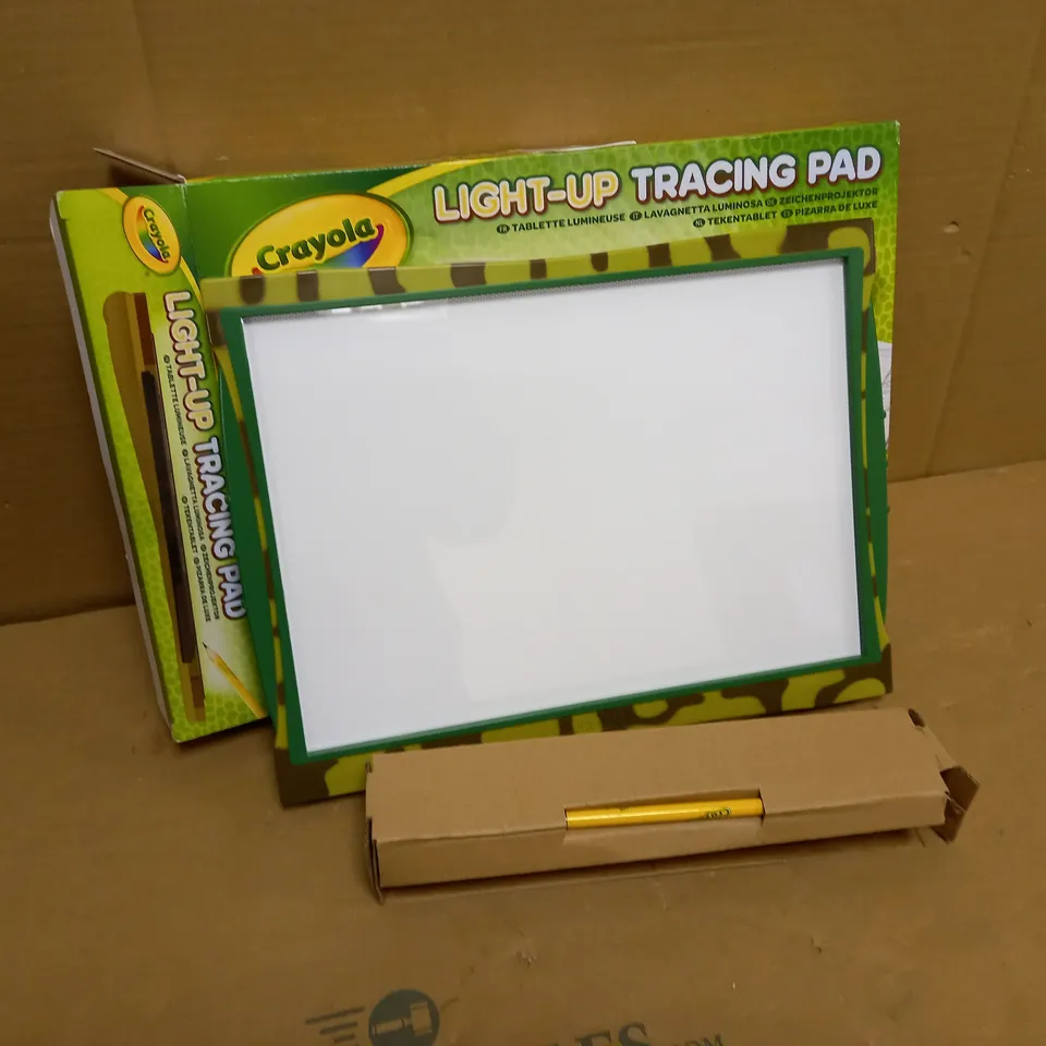 CRAYOLA DINOSAUR LIGHT-UP TRACING PAD RRP £26.99