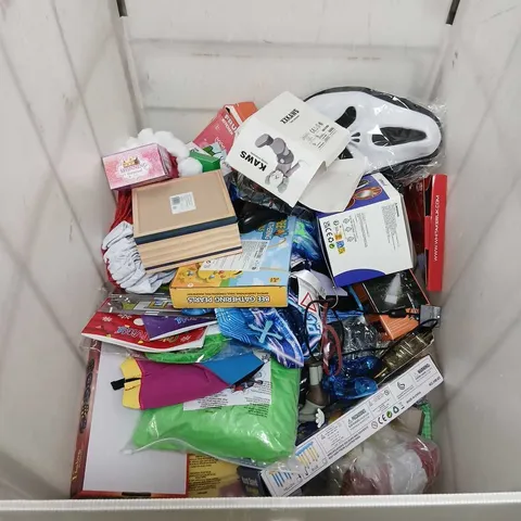 LARGE QUANTITY OF ASSORTED TOYS AND ACCESSORIES