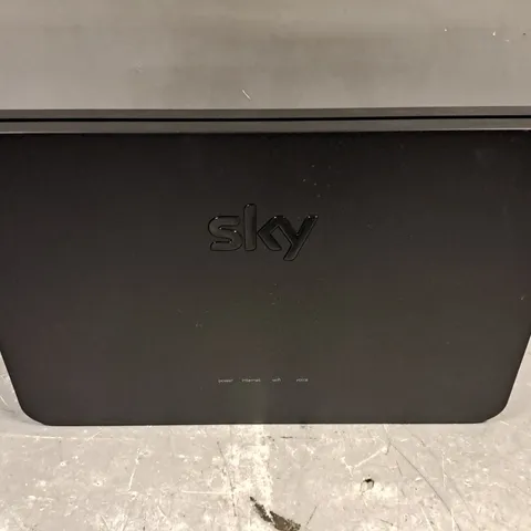 SKY SR 203 ROUTER WIFI SKY Q DUEL 