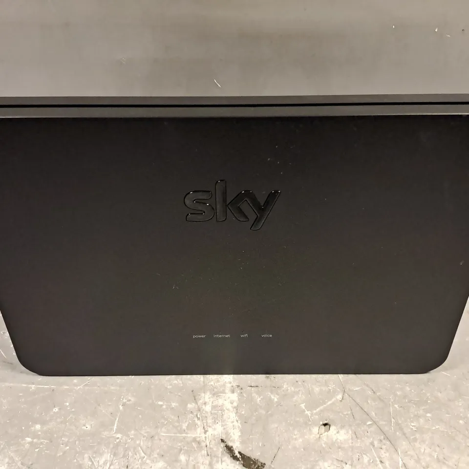 SKY SR 203 ROUTER WIFI SKY Q DUEL 