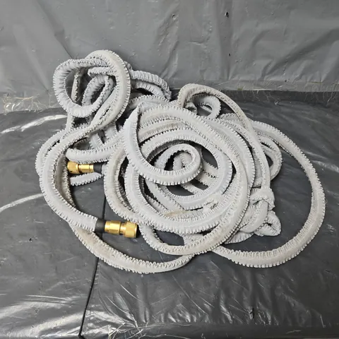 GREY EXTENDABLE HOSE
