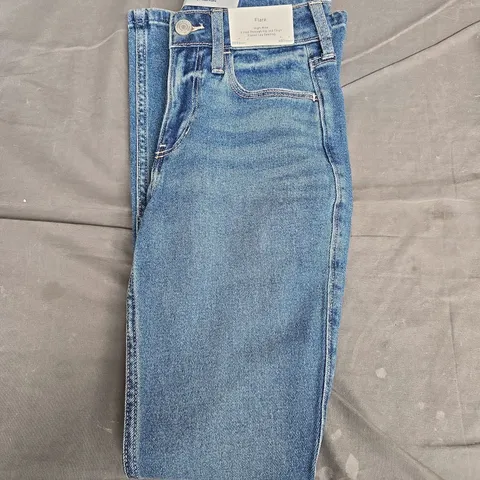 HOLLISTER FLARE JEANS – HIGH-RISE, W23 SHORT, BLUE DENIM